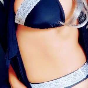 💙 Élégance bleu marine & dentelle blanche 🤍
