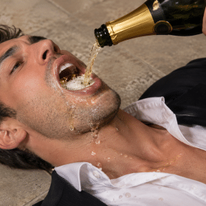 Du champagne dans sa bouche !
