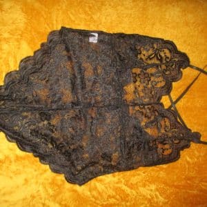 body noir dentelle portée 3 jours ou plus selon envies
