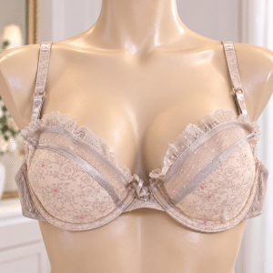 Mon soutif à portée de tes mains 💗💗💗💗