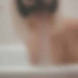 Grosse pipe dans mon bain 🛁😈